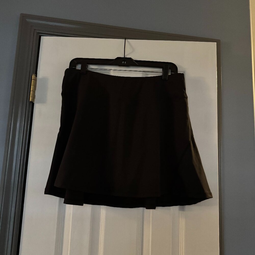 Size XL Black Athletic Skort Elastic Waistband Pockets in Shorts & Back EUC